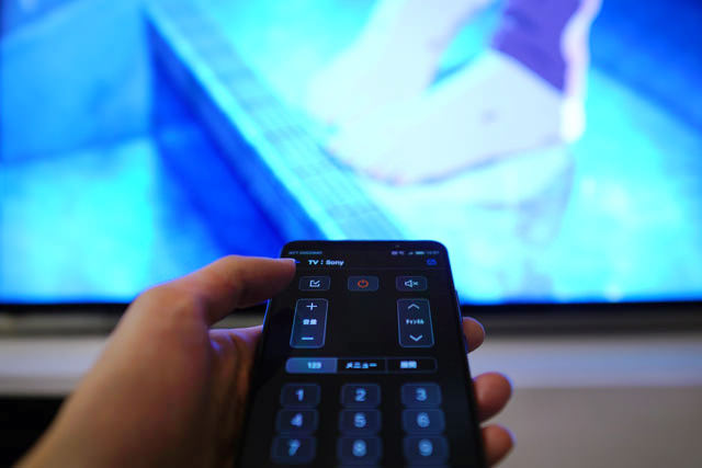 スマートフォンが学習リモコンに