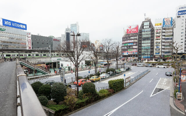 東京