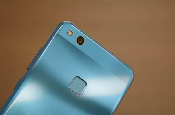 今回登場した「HUAWEI P10 lite」は一押しのSIMフリースマホ