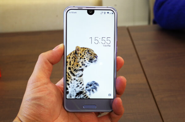 AQUOS R compact