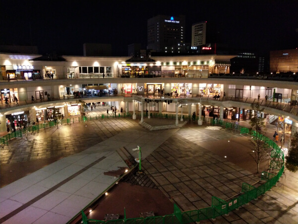 Android One X2のカメラ作例:夜景も明るく撮れています