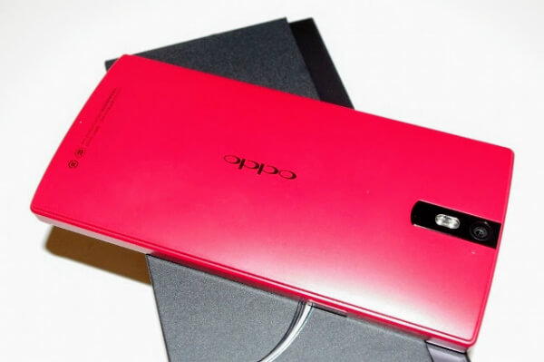 中国で数量限定発売された「OPPO Find 5 RED Limited Edition」