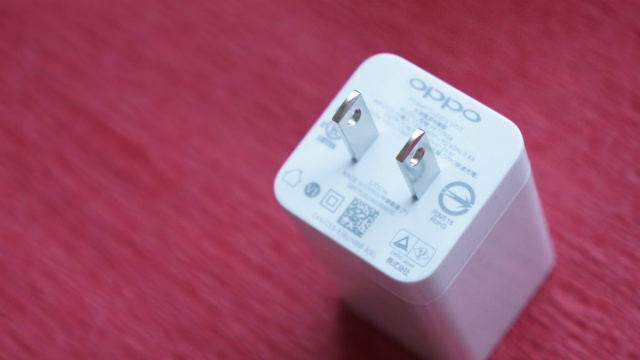 急速充電には専用の充電器が必要