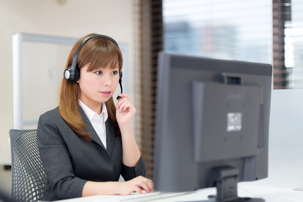開通手続きは電話またはWebで可能