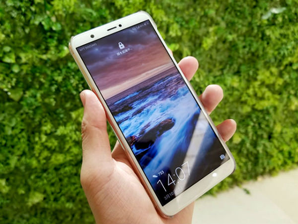 ミドルスペックの人気機種「HUAWEI nova lite 2」