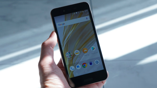 AQUOS sense lite