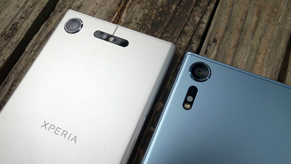 (Xperia XZ1 / XZs)LEDフラッシュやNFCセンサーの位置が変化している