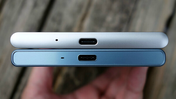 (Xperia XZ1 / XZs)ボトムにある充電端子はUSB Type-C