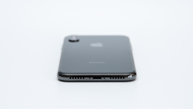 iPhone Xの底面