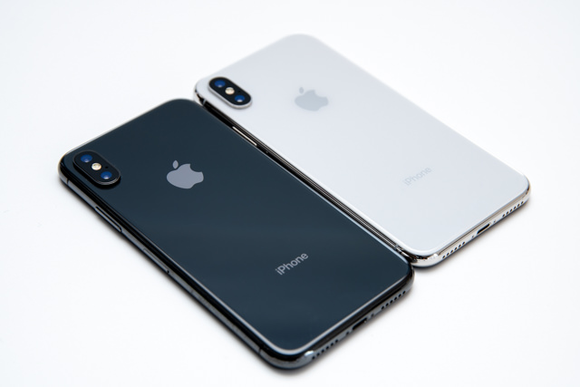 iPhone X