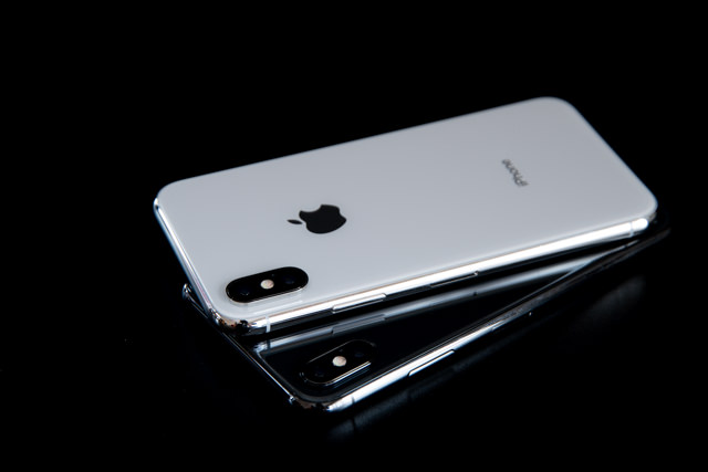 iPhone X