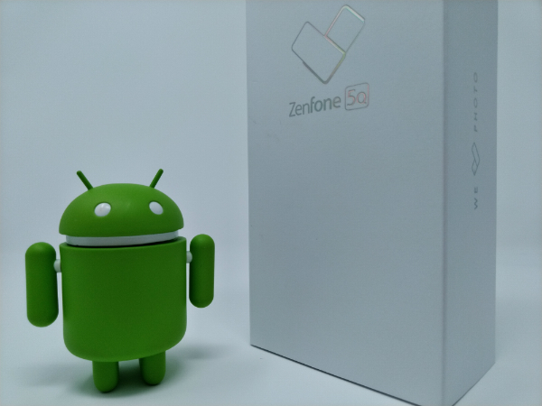 ZenFone 5Q アウトカメラ(標準)