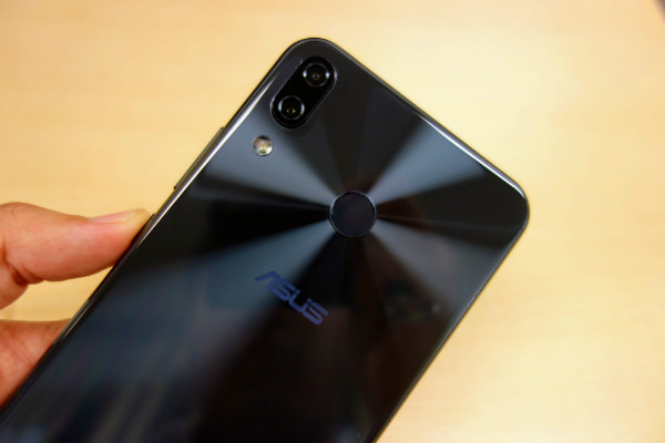 ZenFone 5の初期設定、便利機能の解説は参考になりましたか?
