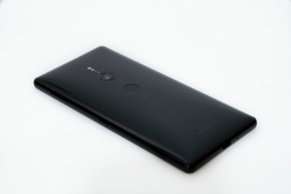 Xperia XZ2のデザインをチェックしてみましょう