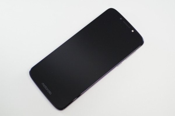 Moto E5 トレンドの18:9縦長ディスプレイを採用したFHD+Max Vision