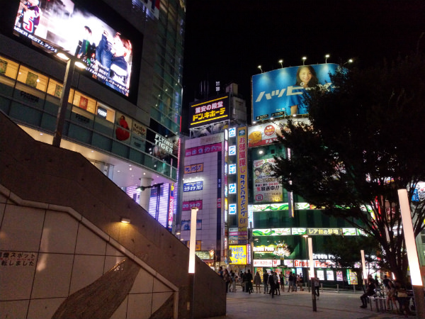 HTC U11 life / 「HDR オン」