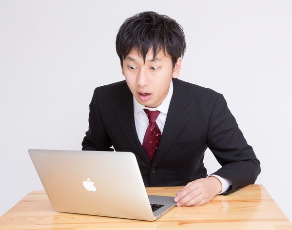 インスタを乗っ取られるとプロフィールが別人に