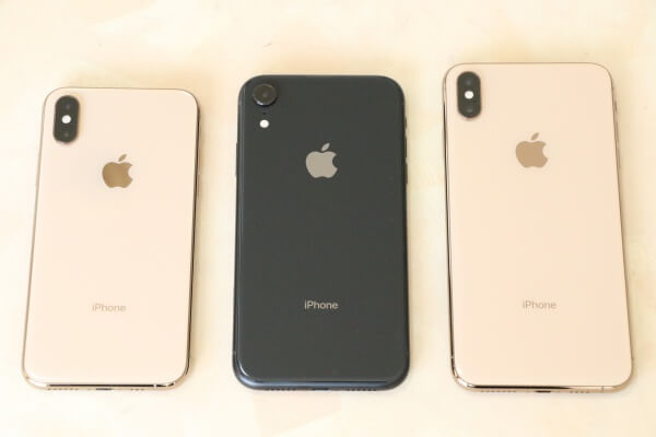 2018年発売のiPhone3モデルに共通する特徴は?