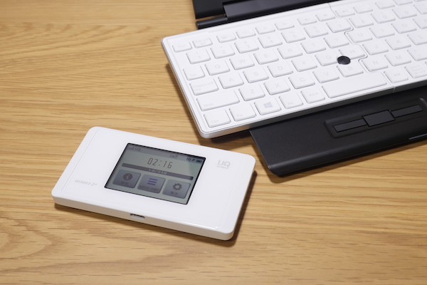 実際にモバイルPCと合わせてWX05を使用