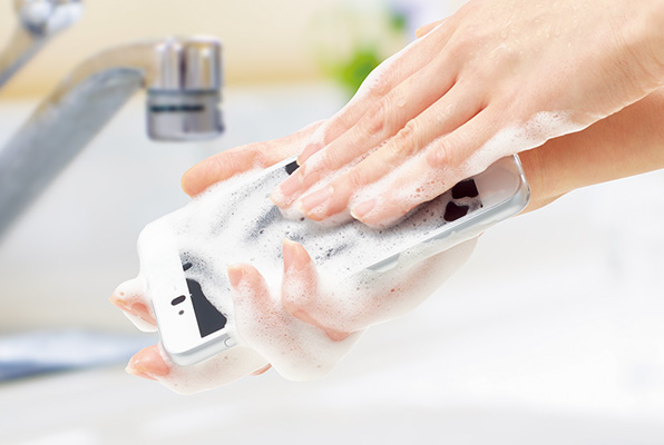防水性に優れており、石鹸を使って水洗いすることも可能