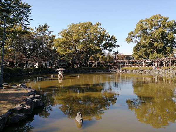 HUAWEI nova lite 3のカメラ性能/公園にある庭園