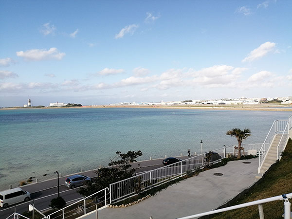 HUAWEI nova lite 3のカメラ性能/沖縄の海と空