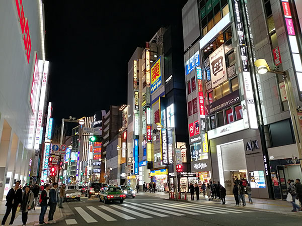 HUAWEI nova lite 3のカメラ性能/新宿の街中