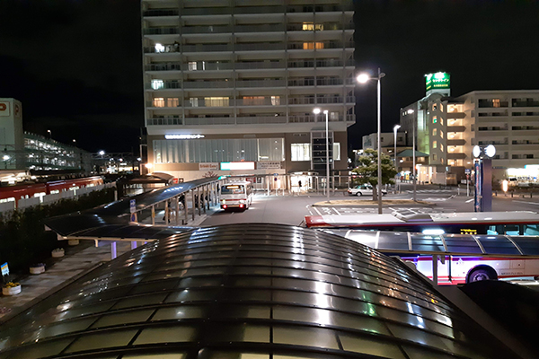 夜景、暗いシーンの撮影自動モードにて撮影しています